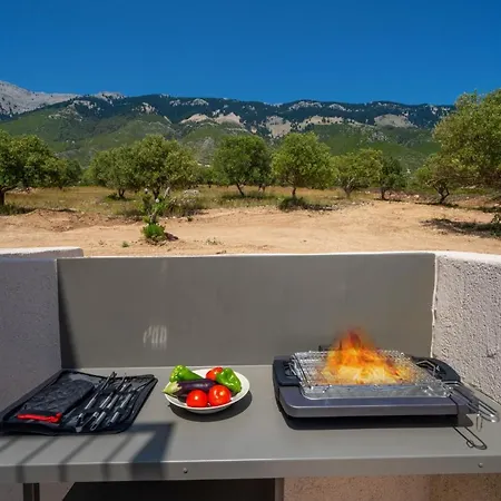 Katoikia Tria By ヴィラ