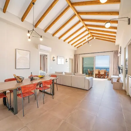 Katoikia Tria By Simotáta