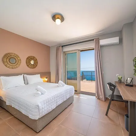 Willa Katoikia Tria By *