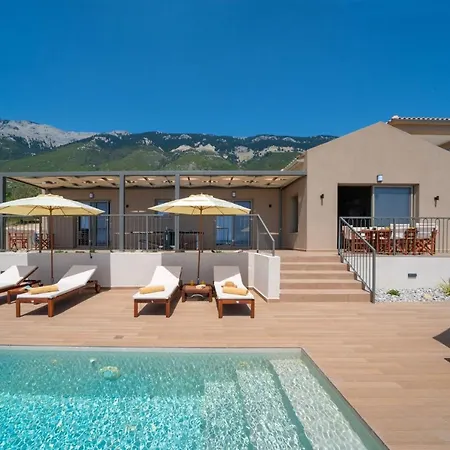 Katoikia Tria By Willa *